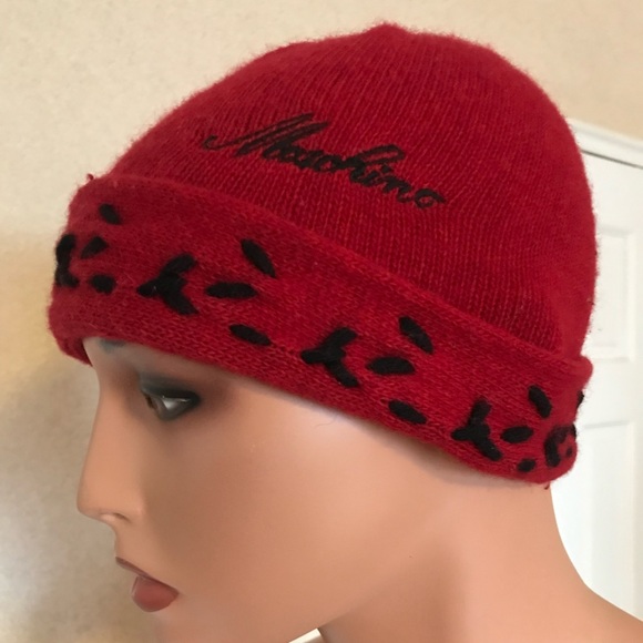 Moschino red head either black detailing. In like new condition. - Picture 1 of 6